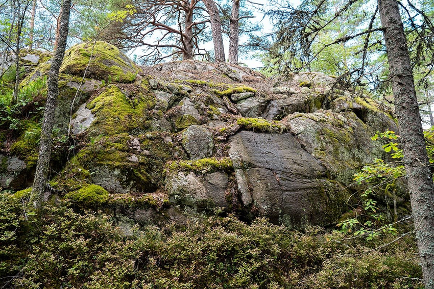 Žemėlapio fragmentas - eiti aplink gilius slėnius